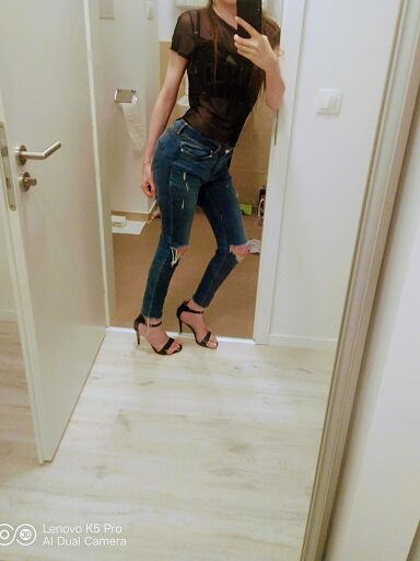 Candy, Levice, 34 rokov