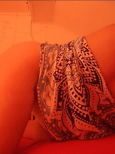 Leila Nuru Nové, Martin, 37 rokov