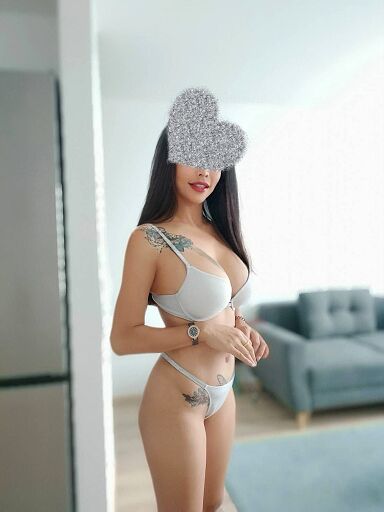 Hannah, Nitra, 23 rokov