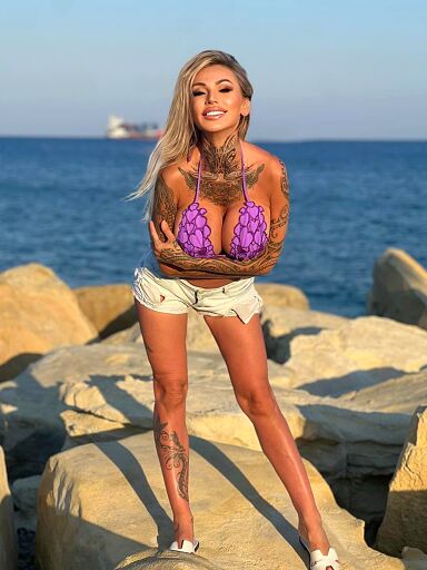 Yanina, Bratislava - Staré Mesto, 32 rokov