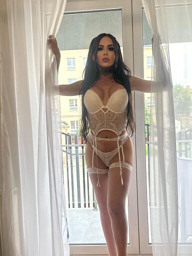 Trans Amanda, Martin, 26 years