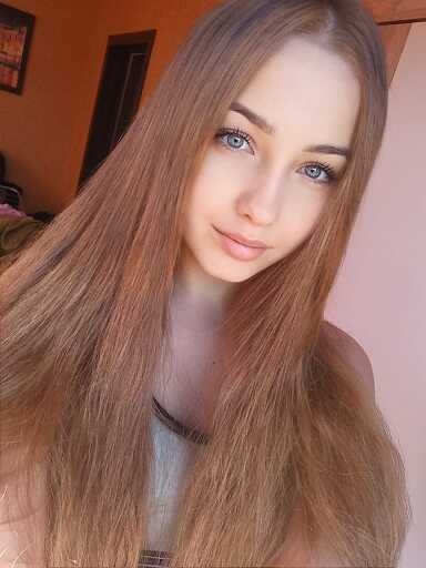 Lisa, Bratislava - Stare Mesto, 22 years