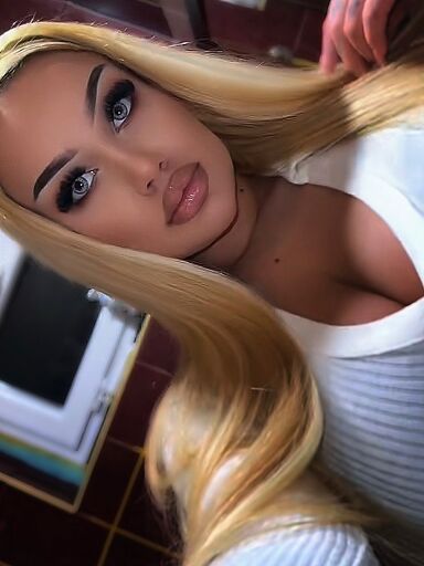 Madison Moore, Bratislava - Ruzinov, 22 years