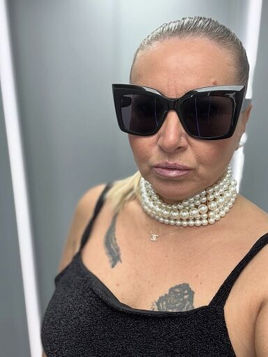 Nelka, Bratislava - Ruzinov, 42 years