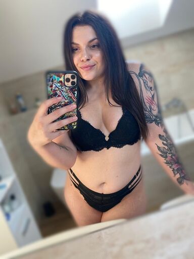 Sandra, Bratislava - Podunaj. Biskupice, 27 rokov