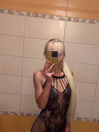 Liza, Nitra, 32 rokov