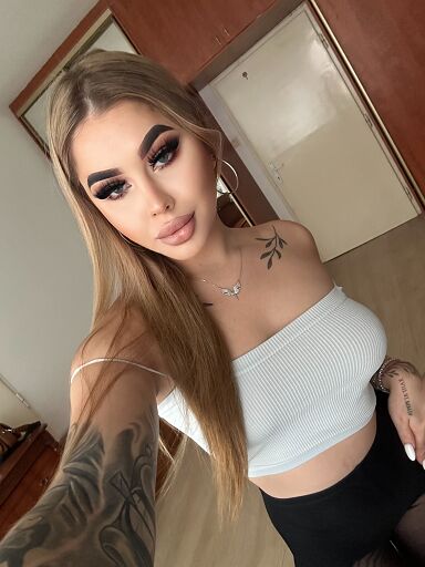 Adel, Bratislava - Petržalka, 19 rokov