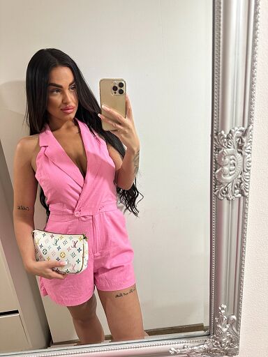 Melanie Cute, Bratislava - Petržalka, 25 rokov