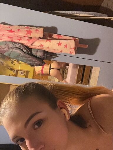 Ellenka, Bratislava - Nové Mesto, 18 rokov