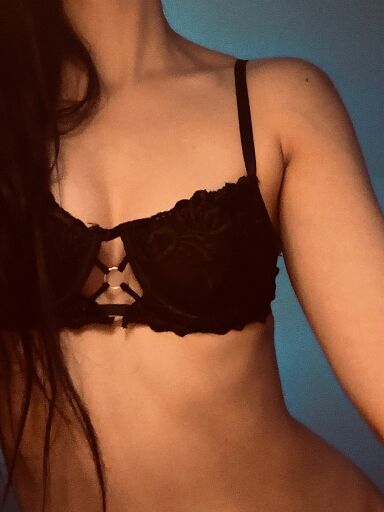 Emma, Bratislava - Nové Mesto, 19 rokov