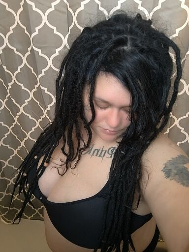 Dena, Trenčín, 32 rokov