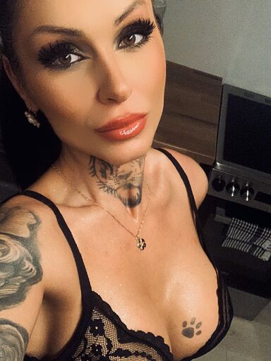 Jenny Cz Escort, Bratislava - Nove Mesto, 28 years