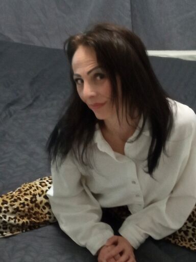 Sofia, Bratislava - Karlova Ves, 42 rokov