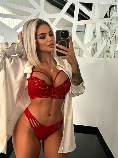 Ayla, Bratislava - Nové Mesto, 25 rokov