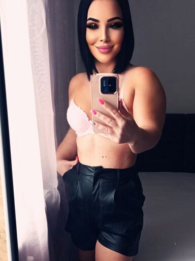 Simi, Nitra, 40 years