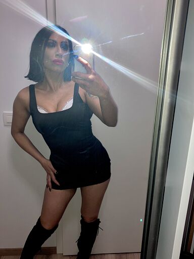 Sima, Bratislava - Stare Mesto, 32 years