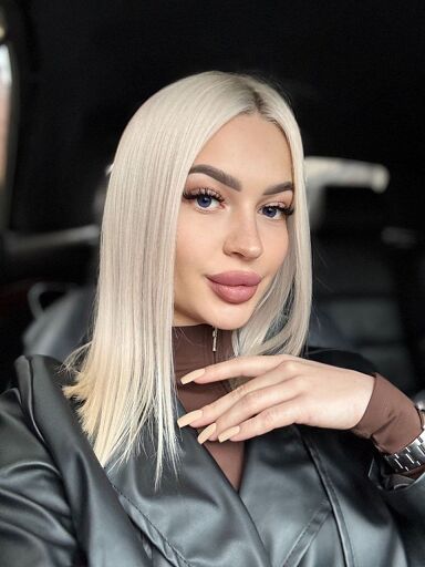 Asija, Bratislava - Ružinov, 19 rokov