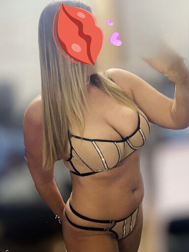 Laura, Banská Bystrica, 33 rokov