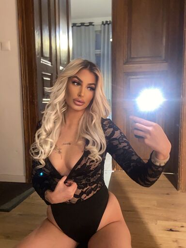 Emilia, Bratislava - Staré Mesto, 21 rokov