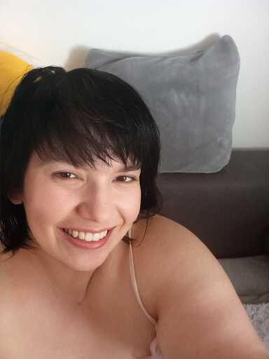 Du Komst, Bratislava - Petržalka, 41 rokov