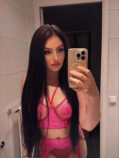 Liza, Nitra, 24 years