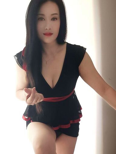 Lisa, Bratislava - Staré Mesto, 27 rokov