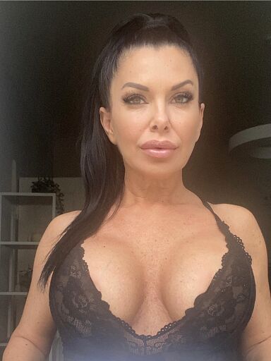 Cintia Silver, Bratislava - Ružinov, 49 rokov