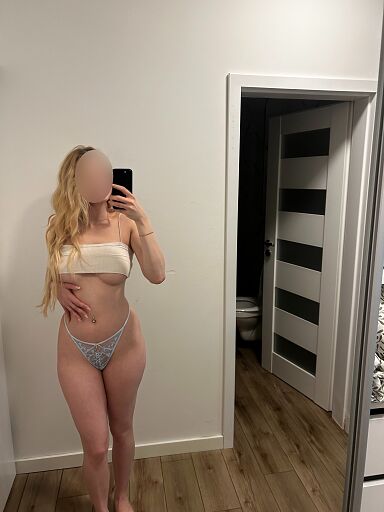 Lola, Bratislava - Nove Mesto, 23 years