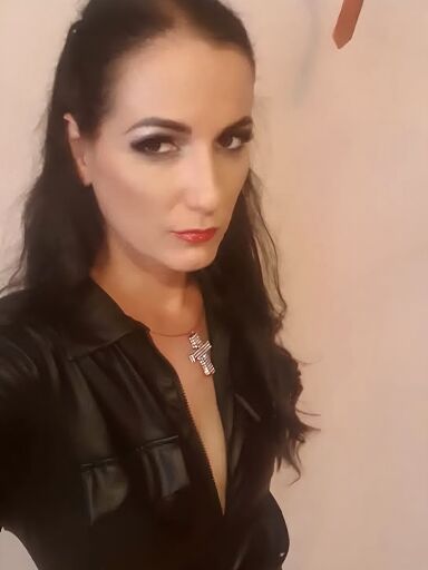 Madam S, Bratislava - Stare Mesto, 39 years