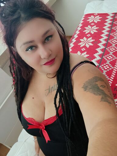 Denisa, Trencin, 32 years