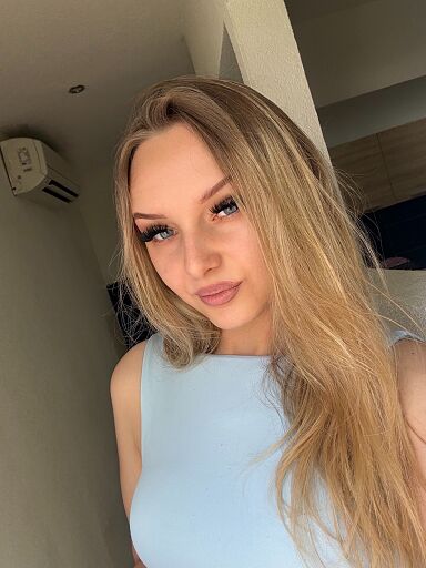 Naomi, Nové Zámky, 20 rokov