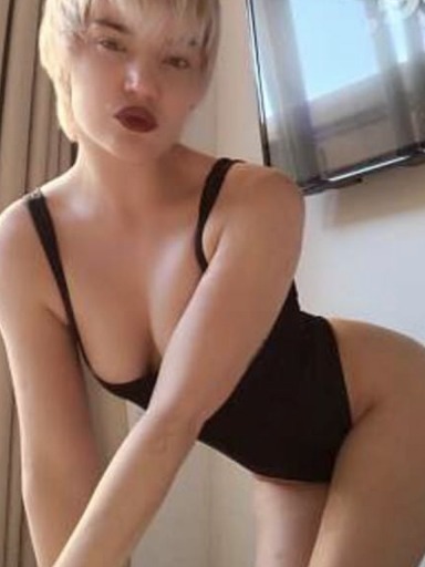 Dora Cz, Piešťany, 32 rokov