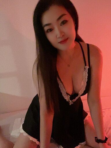 Lily, Levice, 27 rokov