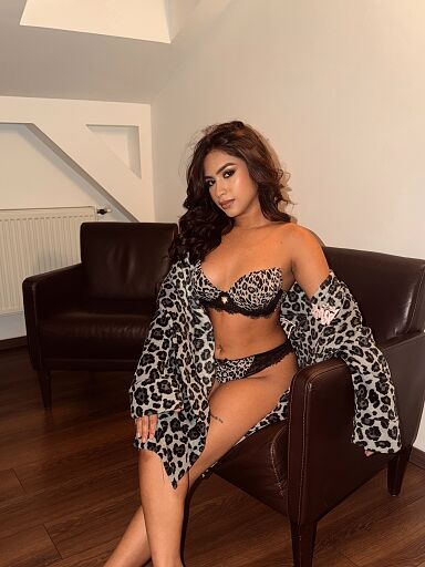 Mia, Bratislava - Stare Mesto, 19 years