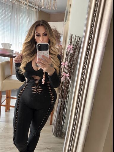 Natalie Milf, Nové Zámky, 40 rokov