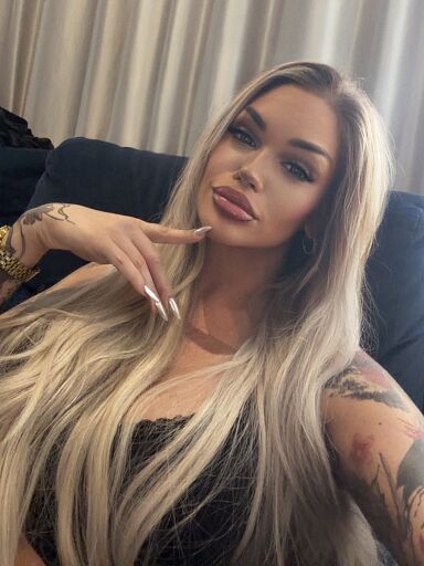 Yvette, Trnava, 32 rokov
