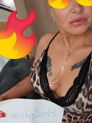 Neli, Dubnica nad Váhom, 42 rokov