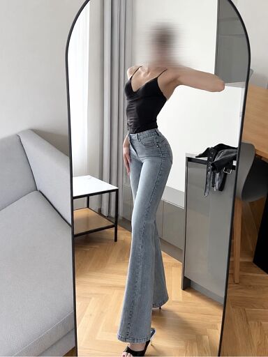 Julie, Bratislava - Nové Mesto, 24 rokov