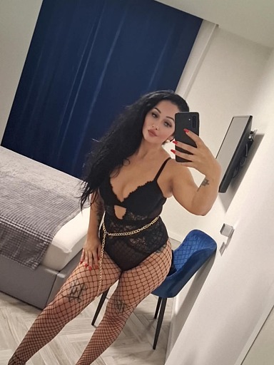 Bella, Dunajská Streda, 28 rokov