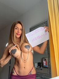 Sex privát a escort - Gaby (25), Bratislava - Nové Mesto, ID:21381