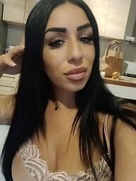 Sex private and escort - Giulia (24), Bratislava - Stare Mesto, ID:24324