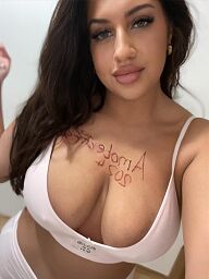 Lana Escort, Bratislava - Staré Mesto, 20 rokov