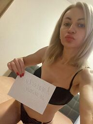 Nika (28), Bratislava - Ružinov, sex privát