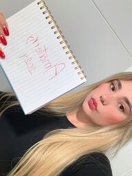 Melani (19), Bratislava - Ružinov, sex privát a escort