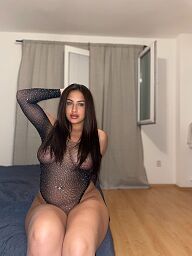 Lara (21), Bratislava - Staré Mesto, sex privát a escort