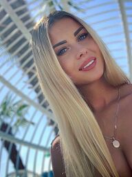 Juli (24), Bratislava - Karlova Ves