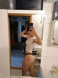 Deni Li, Galanta, 25 rokov