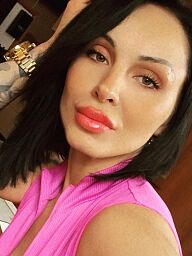Jenn Cz, Bratislava - Nové Mesto, 28 rokov