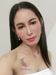 Sara, Bratislava - Nové Mesto, 32 rokov