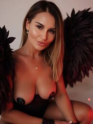 Zlata, Bratislava - Karlova Ves, 27 years